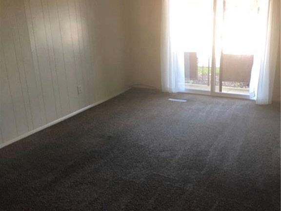 5th image of 24635 Clareshire Dr APT 103