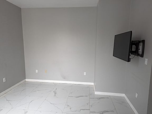 5th image of 1251 Hyde St #6