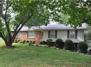143 Wessington Pl, Hendersonville, TN 37075