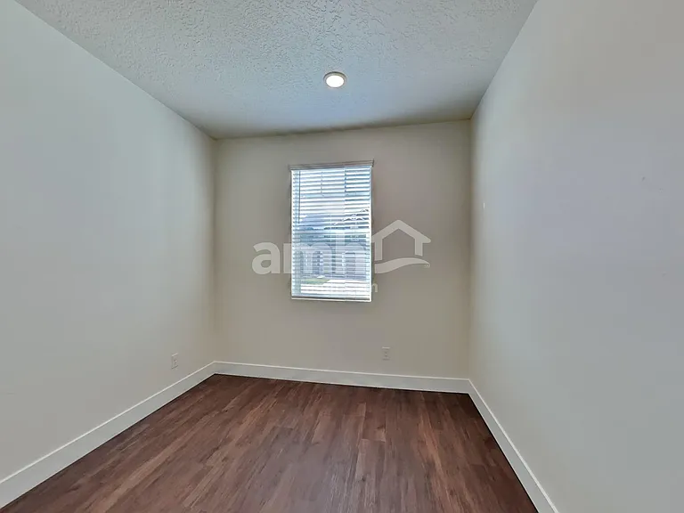 3087 N Vigo Ave — Photo 12