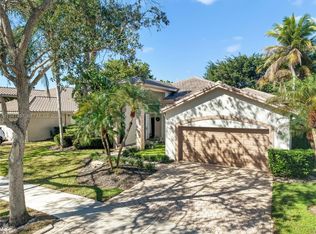 2633 Oakbrook Dr, Weston, FL 33332