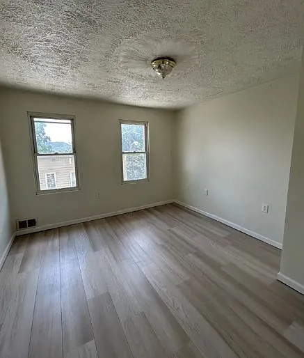 19 Bellevue St — Photo 14