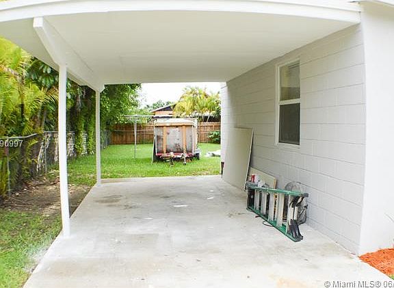 5th image of 886 NW 3rd St
