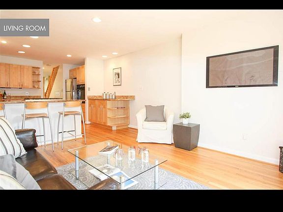 Living area with Kitchen