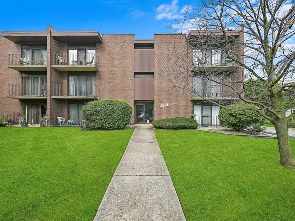 12820 S Kenneth Ave APT H3, Alsip, IL 60803
