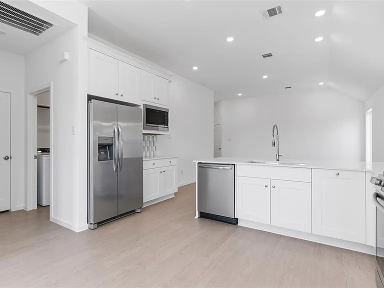 27531 Sunterra Village Dr — Photo 18