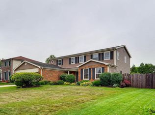 3880 Charlemagne Dr, Hoffman Estates, IL 60192