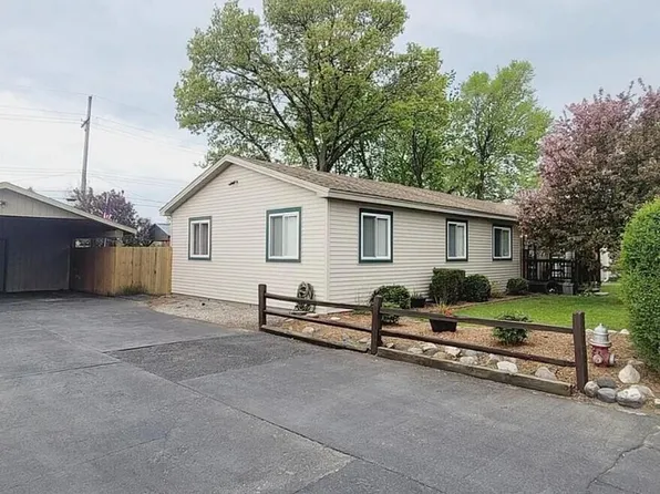 1414 Beard St, Port Huron, MI 48060