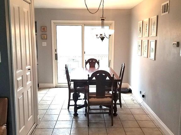 5th image of 4476 Cayuga Dr