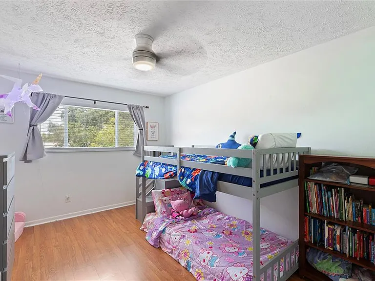 1925 Marla Ct — Photo 29
