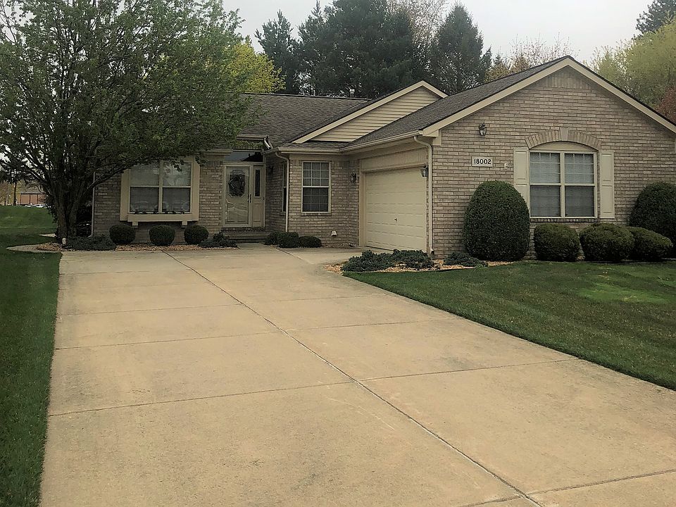 1st image of 18002 Cottonwood Dr