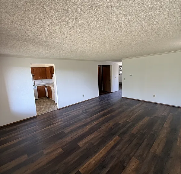 305 La Villa Dr — Photo 10