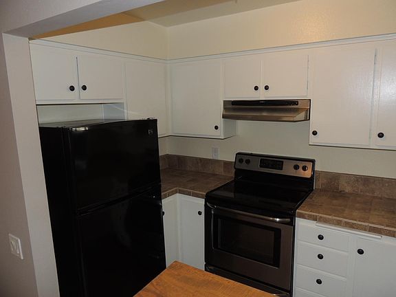 5th image of 1385 Caminito Gabaldon Unit E