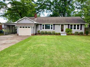 707 Clark St, Muscle Shoals, AL 35661
