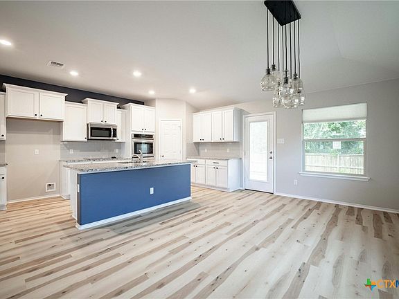3rd image of 1139 Lilac Ledge Dr