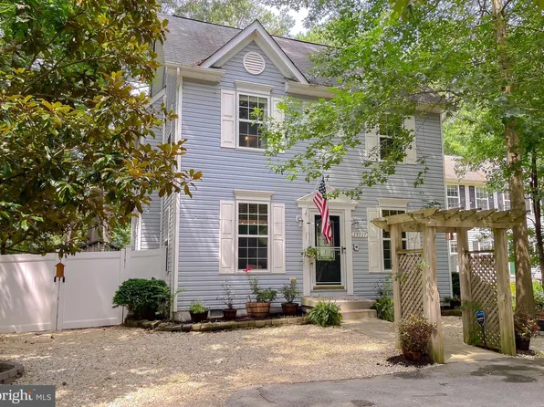19137 Lake Dr, Leonardtown, MD 20650