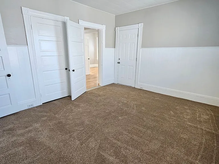 64 Dearborn St — Photo 12