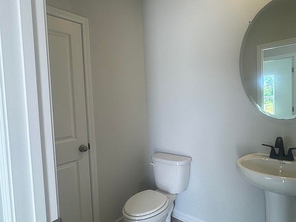 3rd image of 252 Pretoria Dr Lot 99