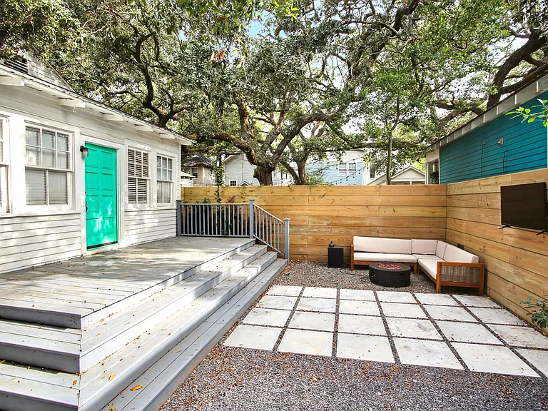1335 Hillary St — Photo 12