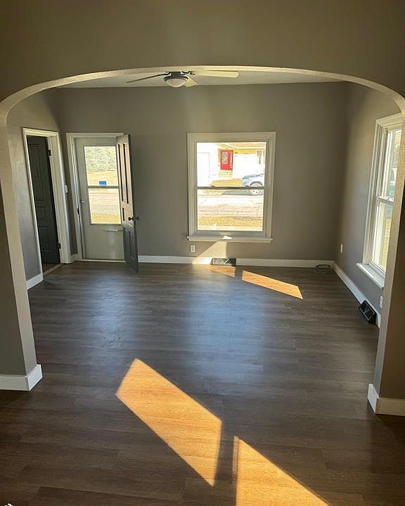 610 6th St, Whittemore, IA 50598 Zillow