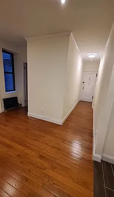 Rented by United Realty Equities | media 21