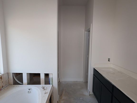 5th image of 8234 Blue Shell Ln