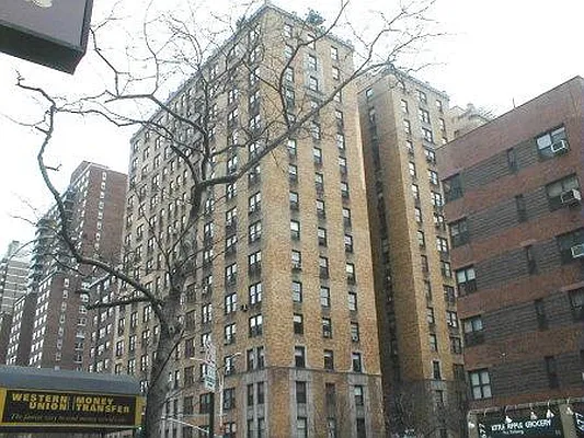 Sold by Margaret Bassett Real Estate | media 20