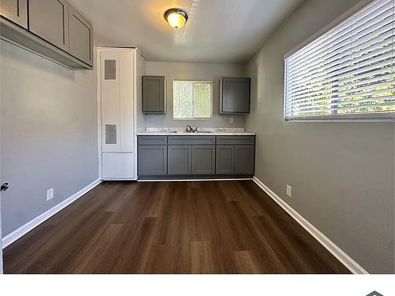 5th image of 2130 Vallejo St APT 6