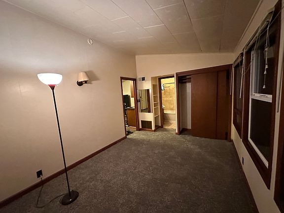 4th image of 307 Pineland Dr