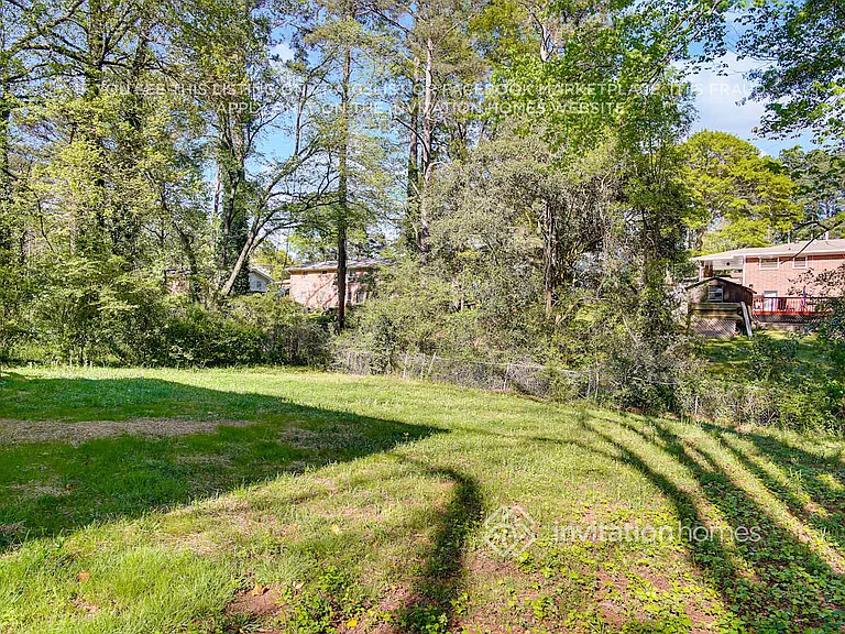 1690 Camperdown Cir — Photo 26