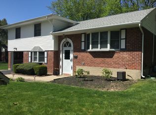 3 Dewey Rd, Commack, NY 11725