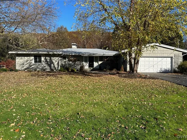 109 Bradford Ln, Syracuse, NY 13224