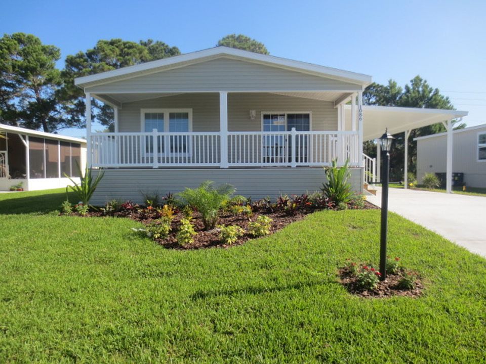 1st image of 1086 W Lakeview Dr