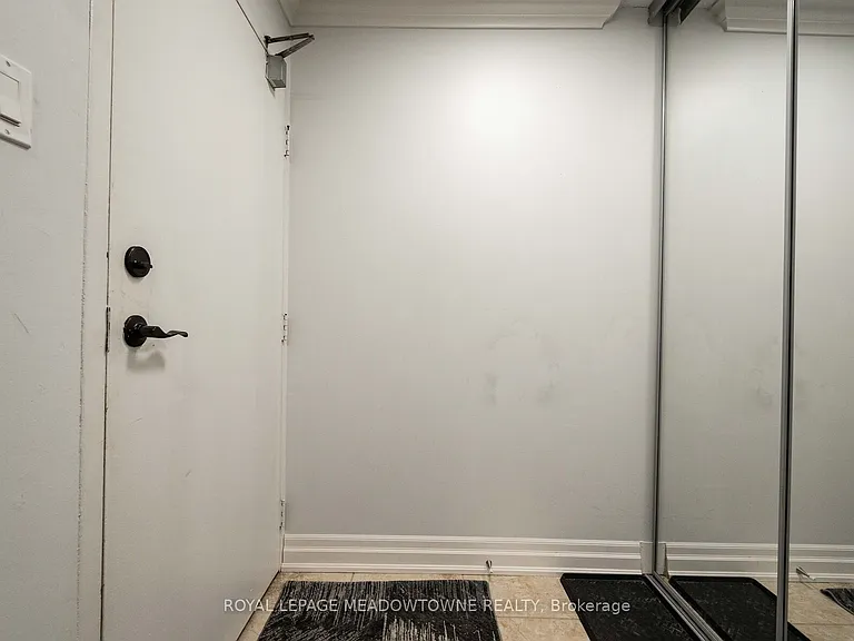 55 Yarmouth St #302 — Photo 8