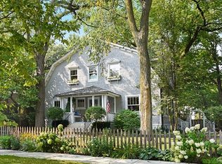 722 Washington Ave, Wilmette, IL
