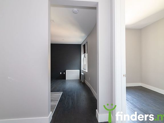 5th image of 830 W 177th St #4A
