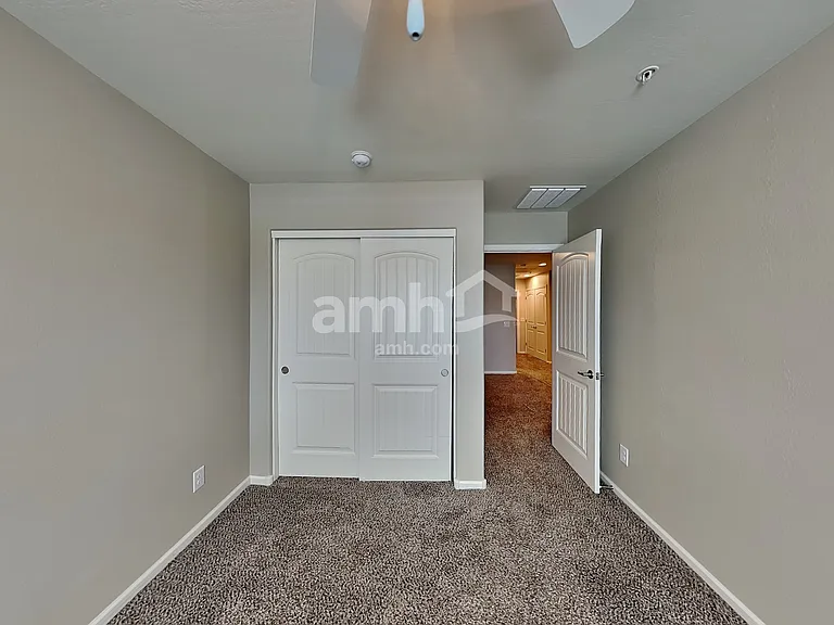 20769 W Thomas Rd — Photo 16