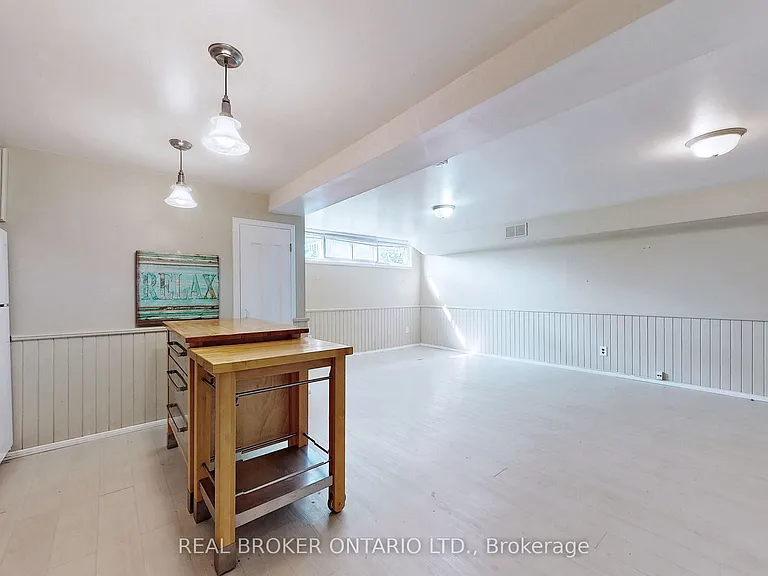 351 Taylor Mills Dr N — Photo 5