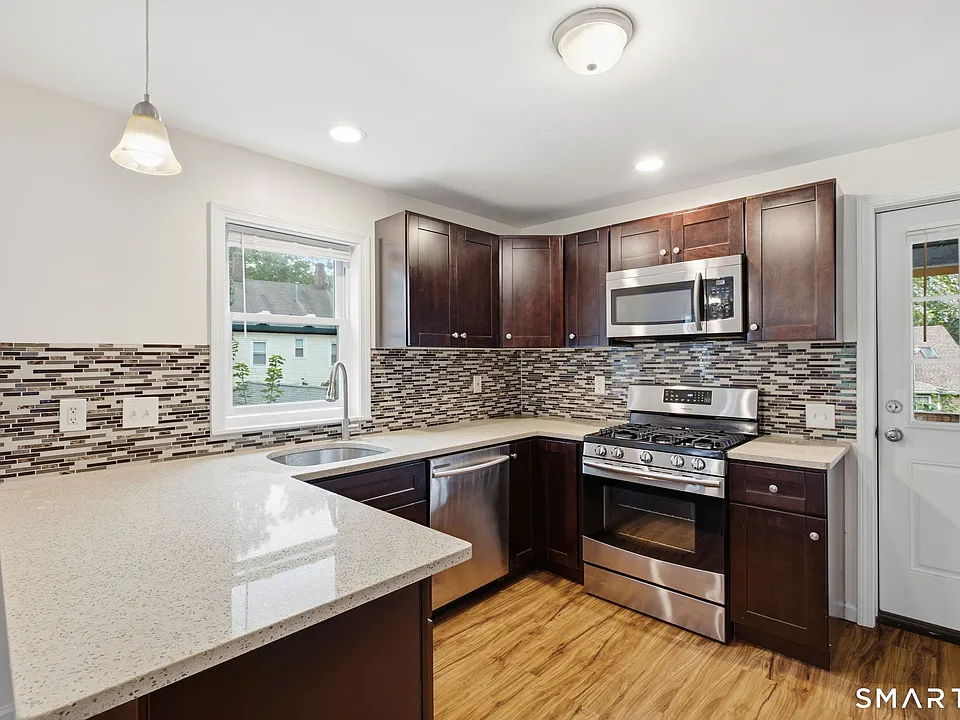 143 Kneen St #2
