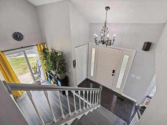 5th image of 202 Bent Creek Ct