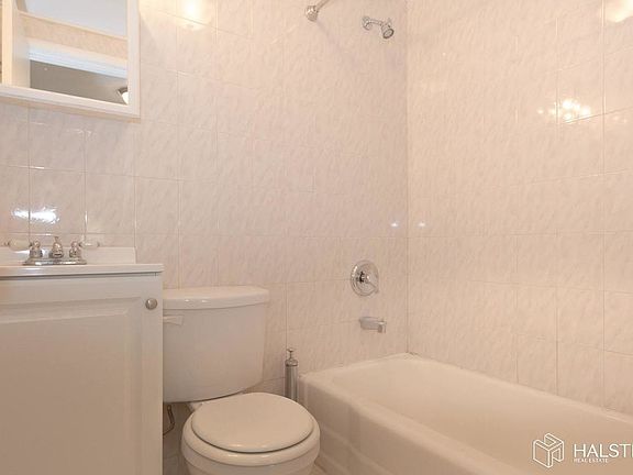 3rd image of 216 E 13th St