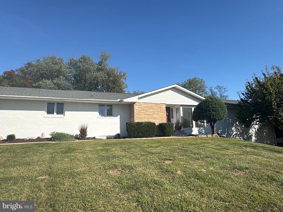 1st image of 4037 Crescent Rd