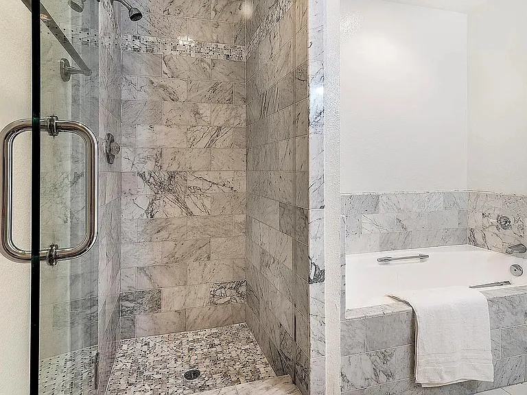 1650 Veteran Ave #204 — Photo 15
