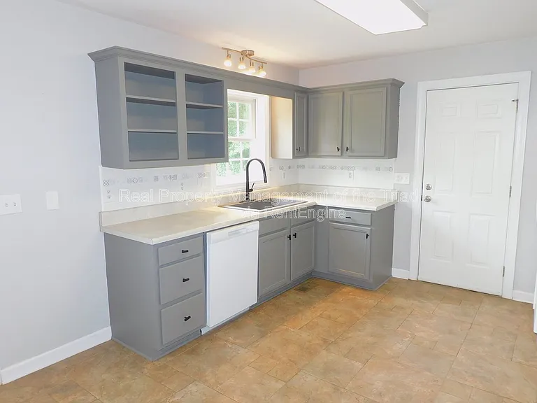 2804 Mitchell Wood Dr — Photo 6