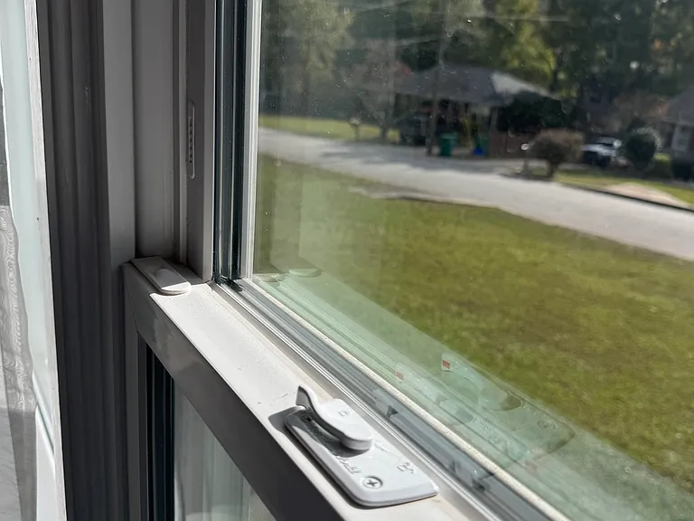 NEW LOW E DOUBLE PANE WINDOWS