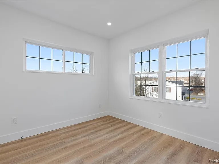 9 Lagrange Ave #4 — Photo 5
