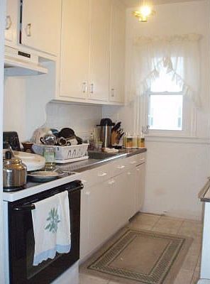 5th image of 220 Campbell Ave
