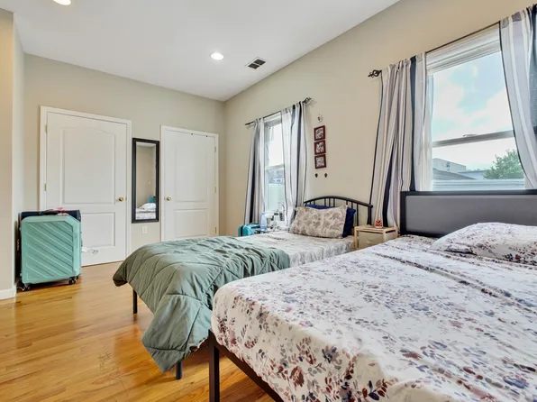 131 Webster Avenue image 4 of 14