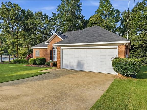 2nd image of 5106 Briarwood Ct