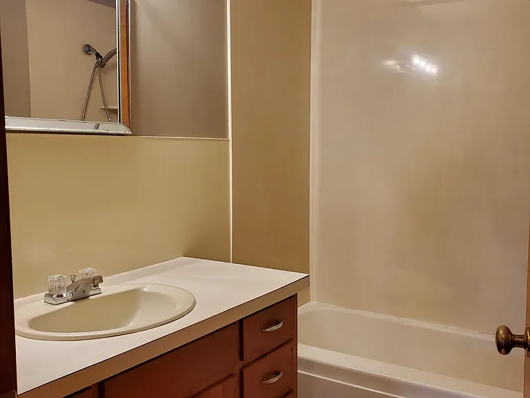 1654 Calloway Ave #3 — Photo 9